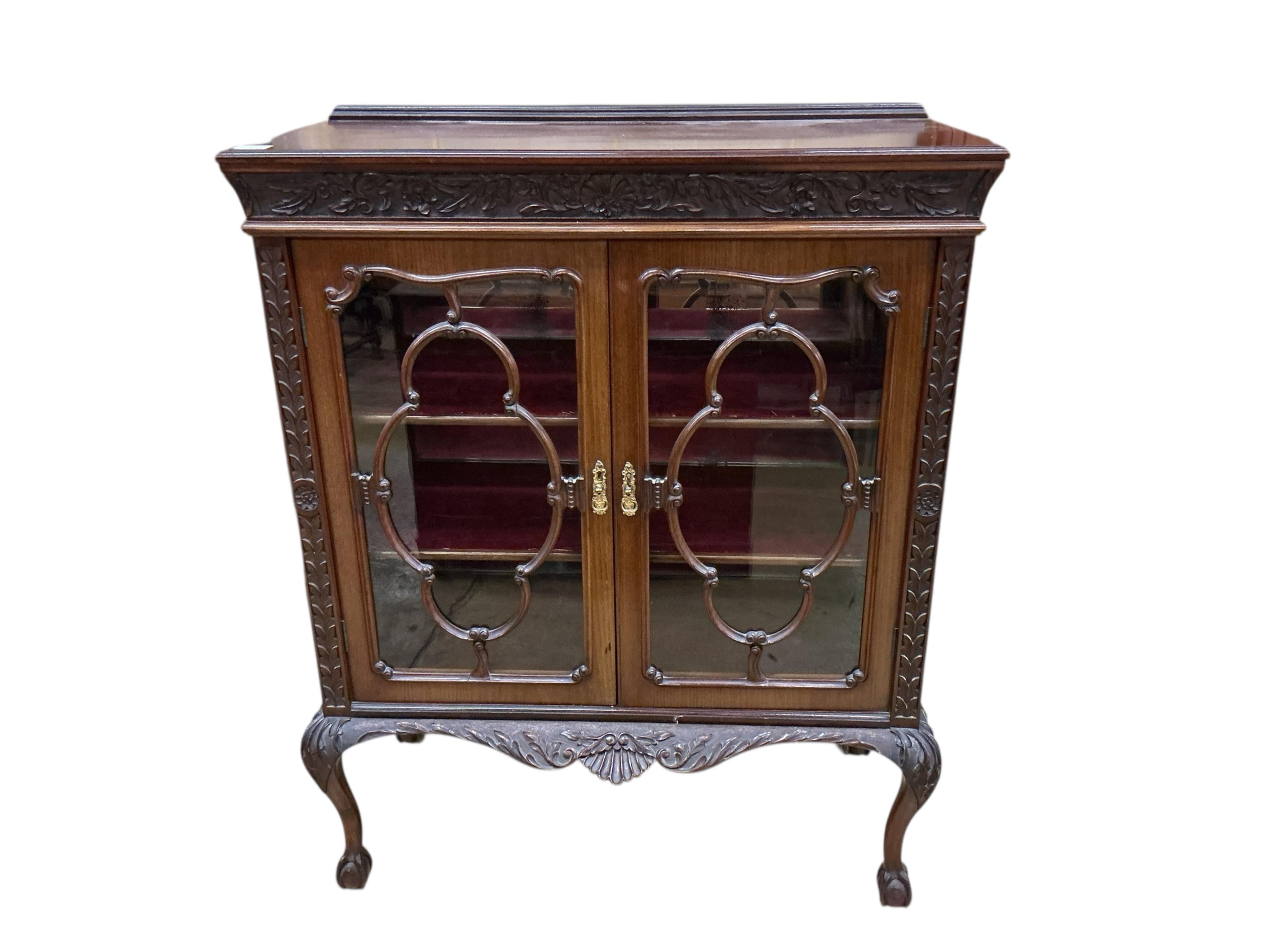 A Victorian mahogany display cabinet, width 91cm, depth 42cm, height 116cm